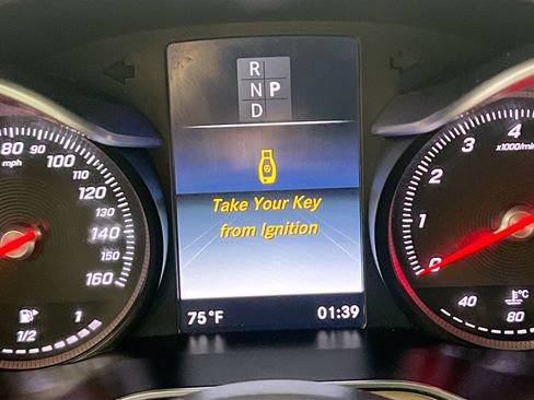 Used 2017 Mercedes-Benz GLC 300 image 23