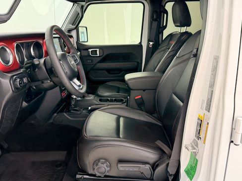 Used 2023 Jeep Gladiator Rubicon w/ LED Lighting Group image 5