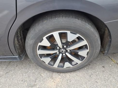 Used 2025 Honda Odyssey EX-L image 8