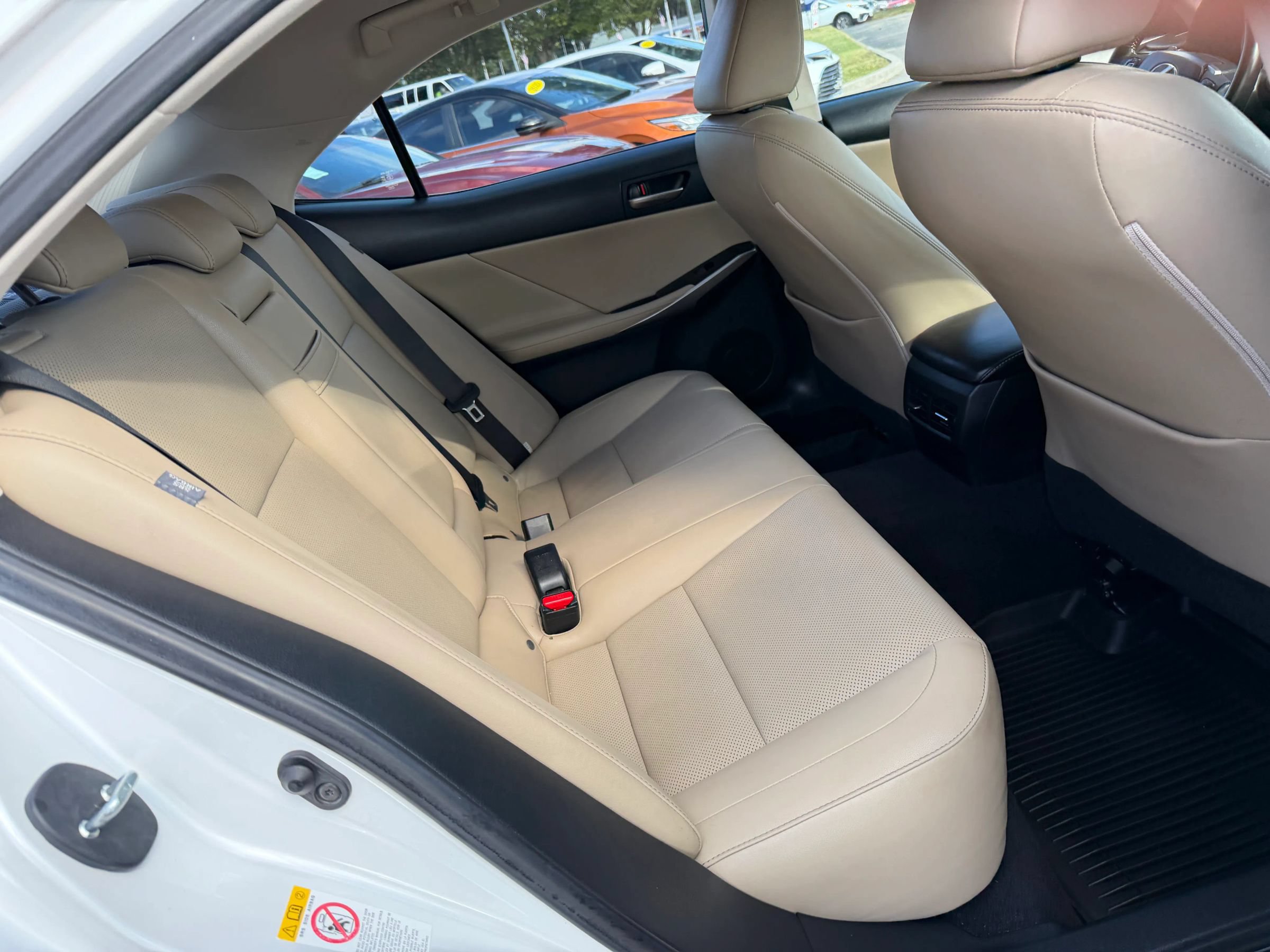 Used 2018 Lexus IS 300 AWD w/ Comfort Package image 19