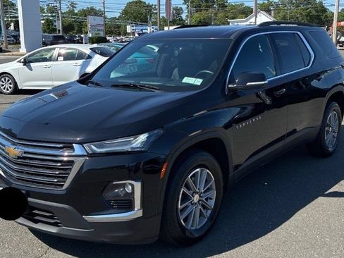 Used 2023 Chevrolet Traverse LT AWD/4WD image 2