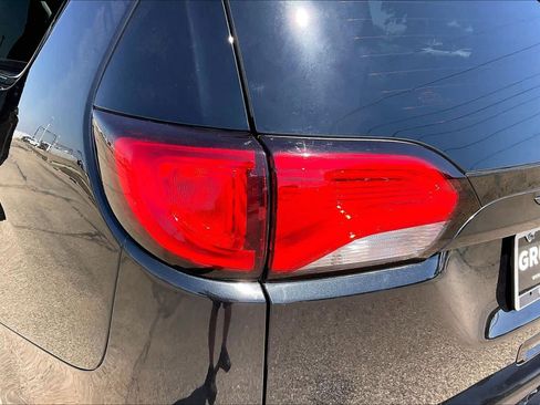 Used 2018 Chrysler Pacifica Touring Plus w/ S Appearance Package FWD image 27