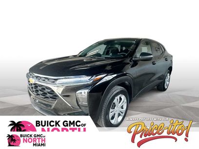 Used 2025 Chevrolet Trax LS
