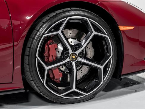 Used 2022 Lamborghini Huracan EVO RWD image 52