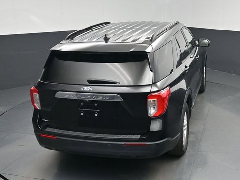 Used 2022 Ford Explorer XLT image 36