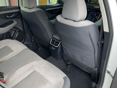 Used 2022 Subaru Outback Premium AWD/4WD image 17