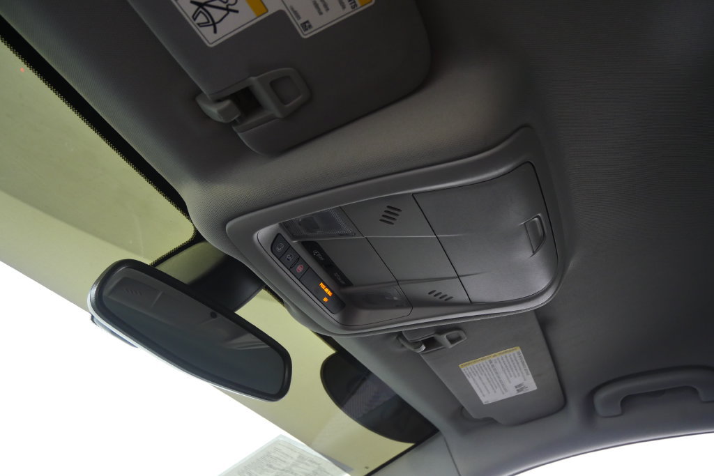 Used 2018 GMC Terrain SLE w/ Driver Convenience Package FWD image 21
