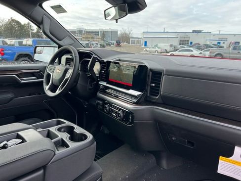 New 2026 Chevrolet Silverado 1500 LT image 10