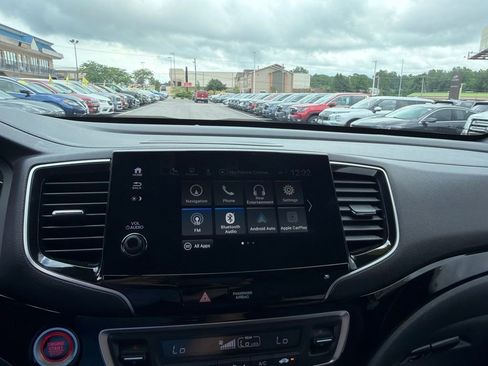 Used 2021 Honda Pilot Black Edition image 24