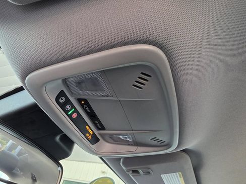 Used 2025 Chevrolet Malibu LT FWD image 25