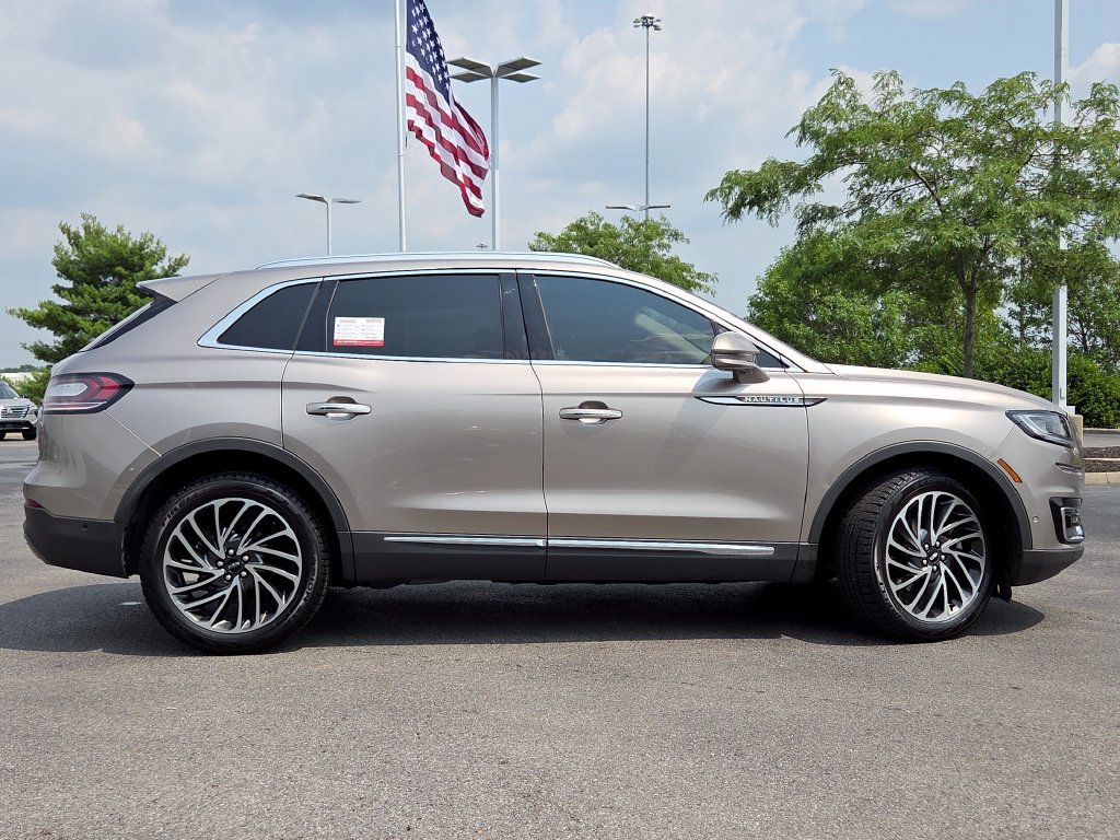 Used 2020 Lincoln Nautilus Reserve w/ Equipment Group 201A AWD/4WD image 19