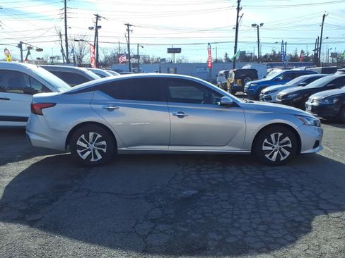 Used 2019 Nissan Altima 2.5 S image 8