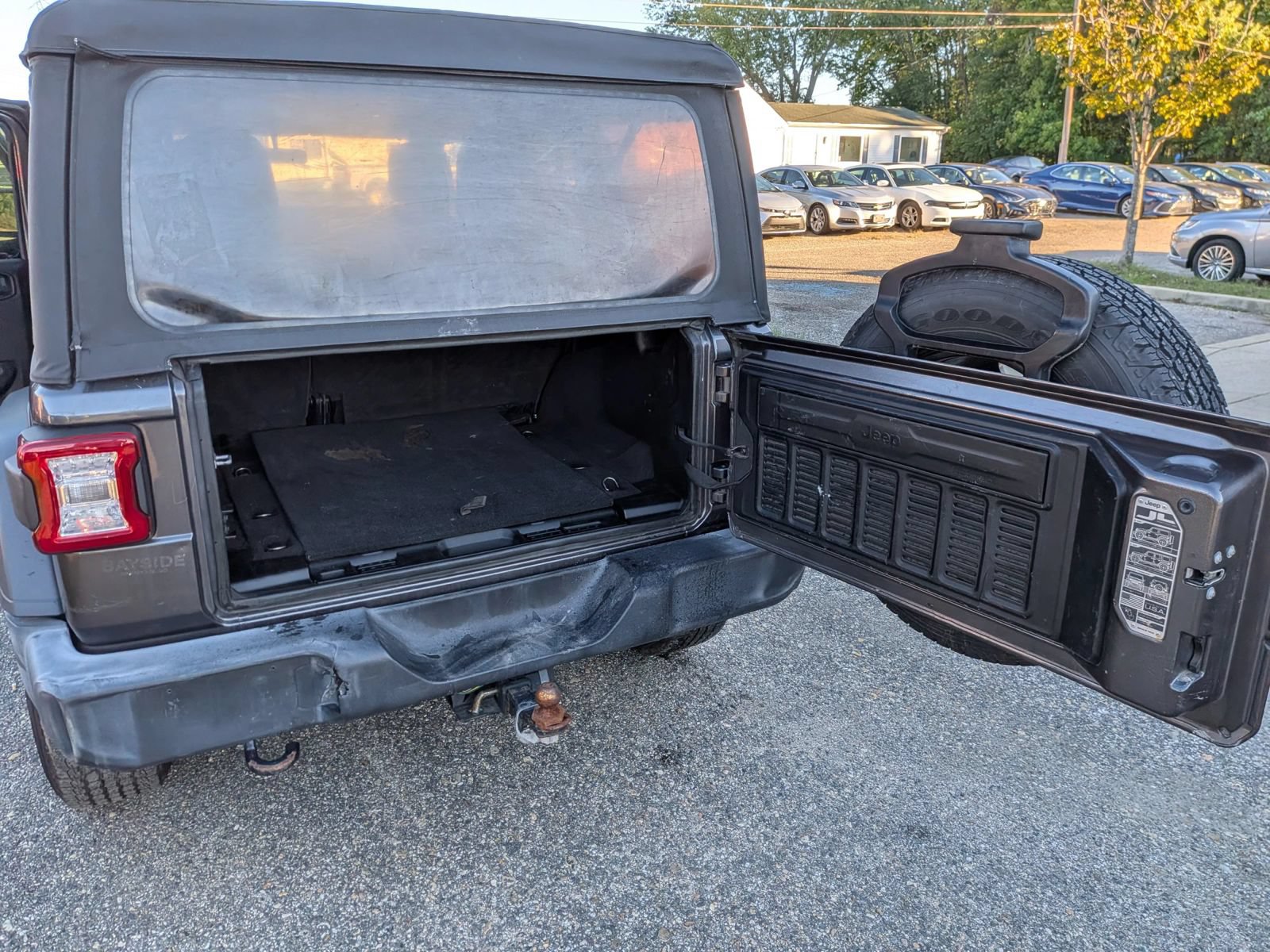 Used 2018 Jeep Wrangler Unlimited Sport S AWD/4WD image 25