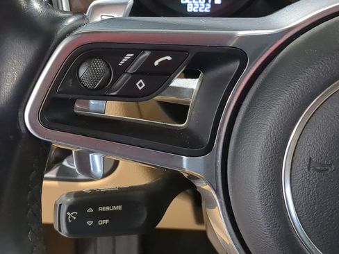 Used 2016 Porsche Macan S image 30