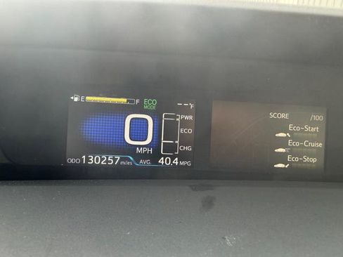 Used 2018 Toyota Prius Three FWD image 15