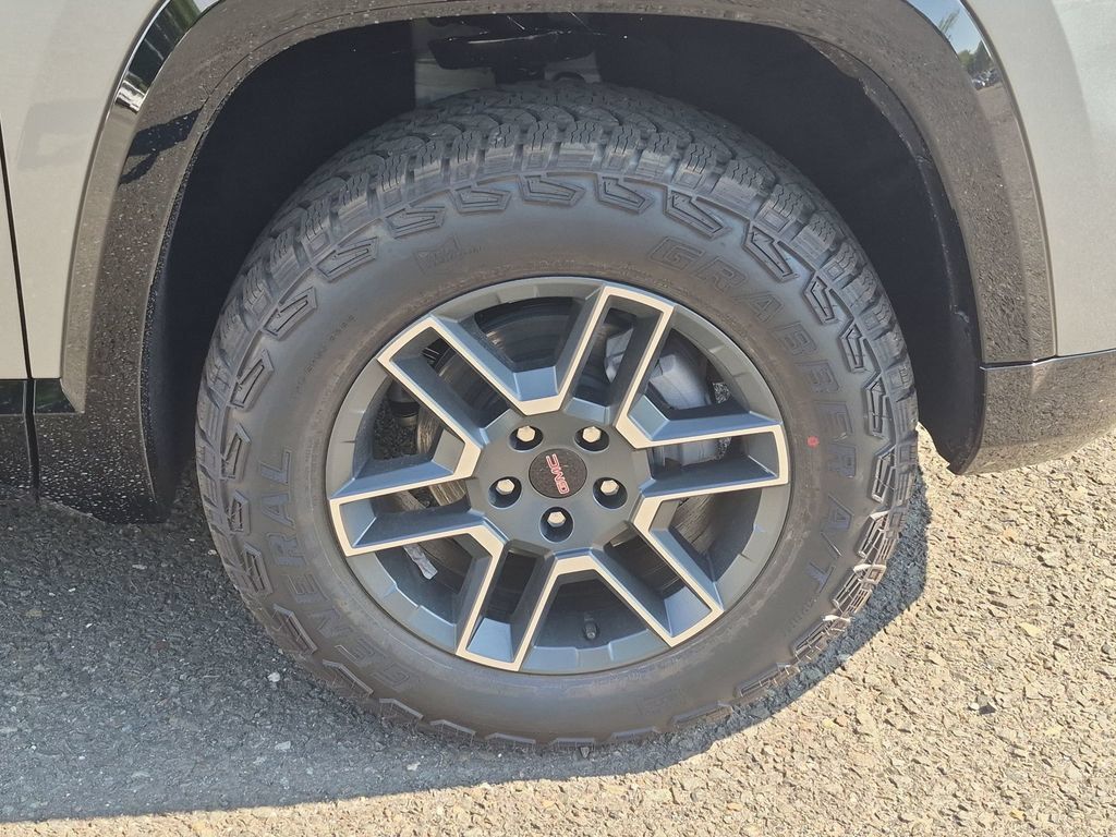 New 2027 GMC Terrain AT4 w/ Convenience Package III AWD/4WD image 27