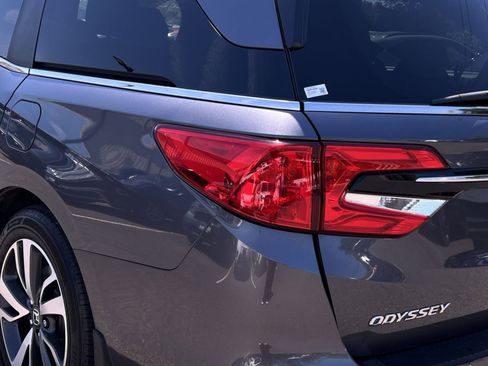 Used 2024 Honda Odyssey Touring image 14