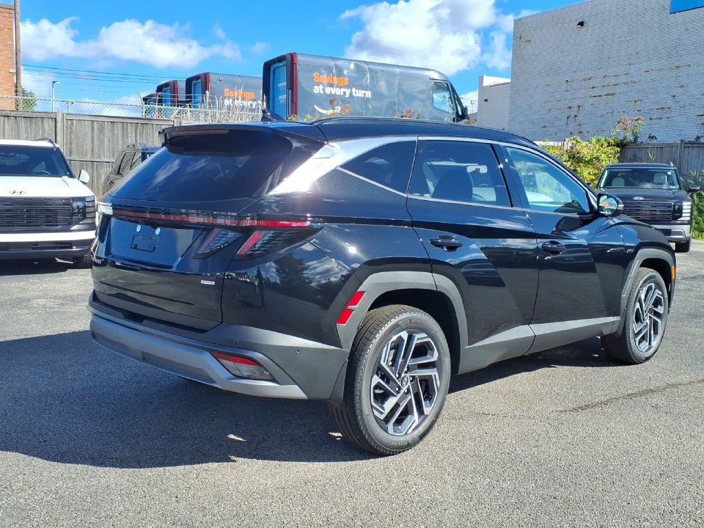 New 2026 Hyundai Tucson Limited AWD/4WD image 3