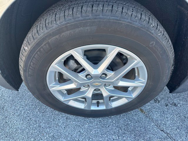 Used 2024 Chevrolet Equinox LS w/ LS Convenience Package FWD image 9