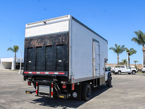 Used 2015 Ford F550 2WD Regular Cab Super Duty image 9