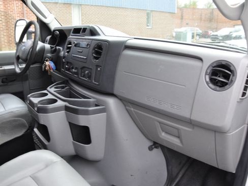 Used 2012 Ford E-250 and Econoline 250 w/ Commercial Cargo Van Pkg image 21