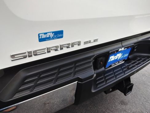 Used 2011 GMC Sierra 3500 SLE w/ SLE Preferred Package image 33