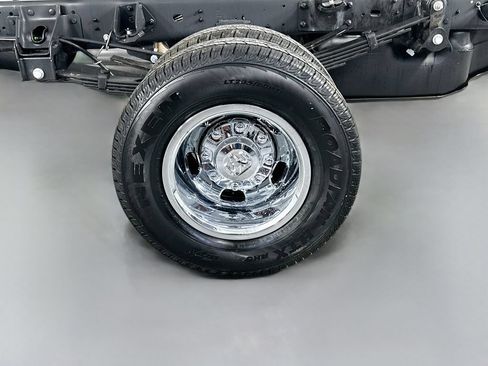 New 2026 RAM 3500 Tradesman w/ Chrome Appearance Group A AWD/4WD image 16