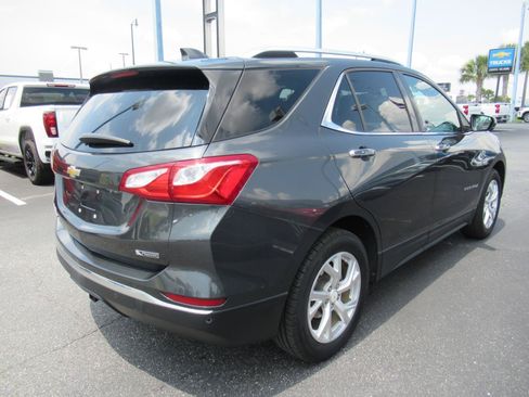 Certified 2018 Chevrolet Equinox Premier FWD image 5