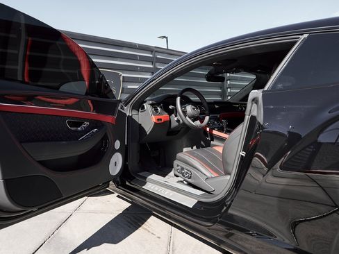 Used 2023 Bentley Continental GT S image 25