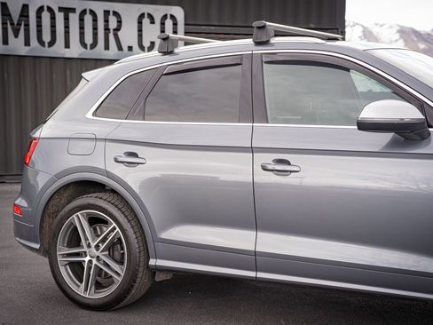 Used 2018 Audi SQ5 Premium Plus w/ Navigation Package image 5