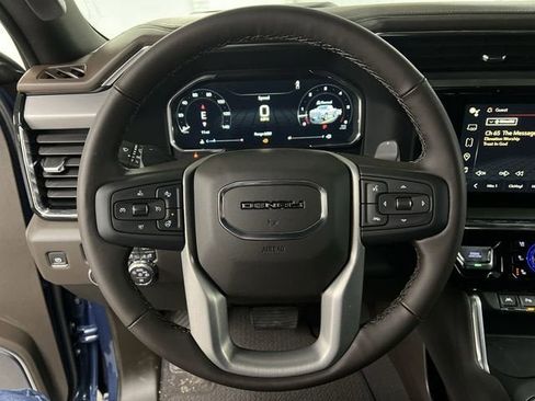Certified 2026 GMC Sierra 1500 Denali w/ Denali Reserve Package AWD/4WD image 11