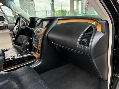 Used 2014 INFINITI QX80 4WD w/ Theater Package image 29