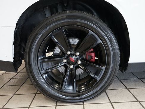 Used 2019 Dodge Challenger SXT image 46