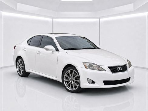 Used 2010 Lexus IS 250 w/ Preferred Accessory Package RWD image 2