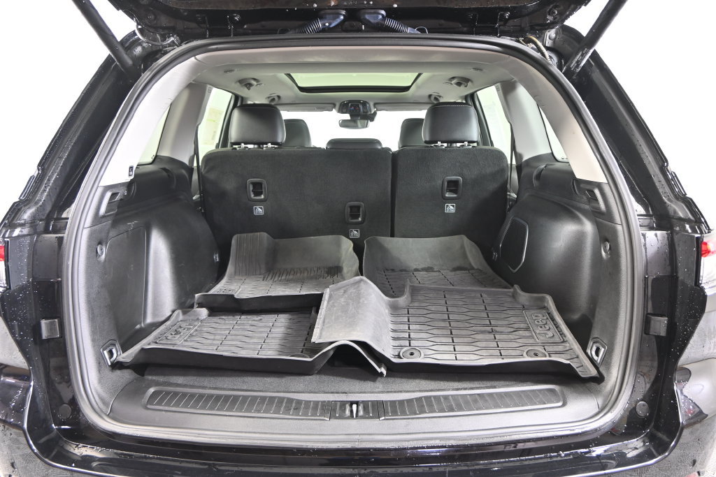 Used 2023 Jeep Grand Cherokee 4WD 4xe image 17
