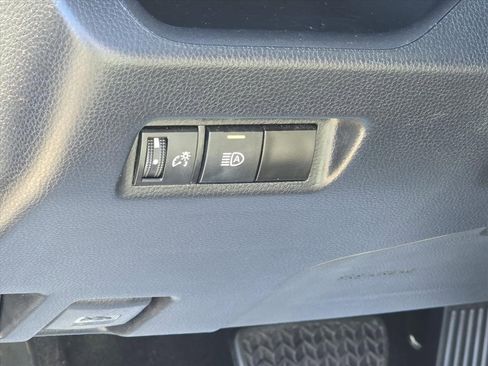 Used 2023 Toyota RAV4 XLE image 8