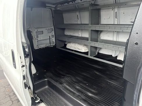 Used 2017 GMC Savana 2500 image 8