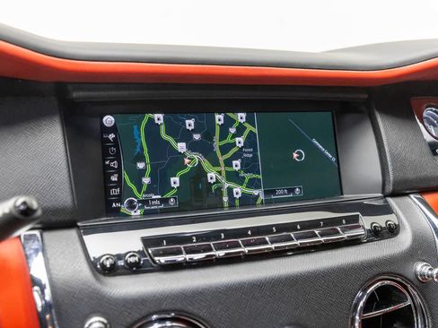 Certified 2020 Rolls-Royce Cullinan AWD/4WD image 25