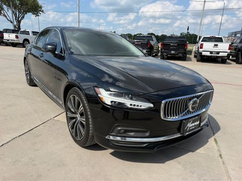 Used 2023 Volvo S90 B6 Plus AWD/4WD image 4