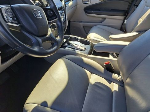 Used 2021 Honda Pilot Touring image 17