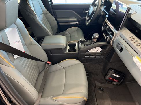 New 2025 Toyota Tacoma 4x4 Double Cab Hybrid image 12