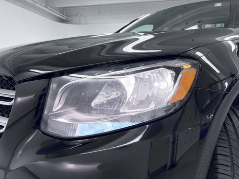 Used 2018 Mercedes-Benz GLC 300 4MATIC image 12