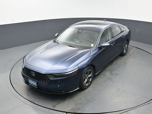 Certified 2024 Honda Accord EX-L image 35