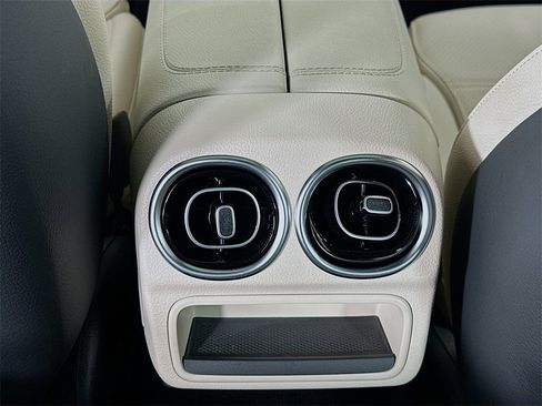 Used 2024 Mercedes-Benz C 300 Sedan image 12