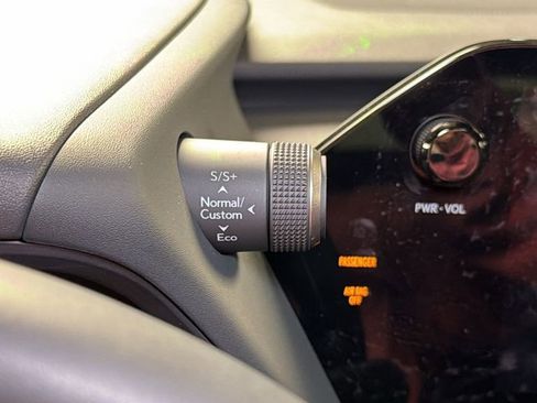 Used 2024 Lexus UX 250h F Sport image 33