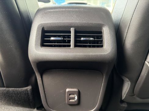 Used 2023 GMC Terrain AT4 AWD/4WD image 37