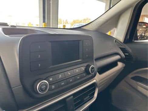 Used 2022 Ford EcoSport S image 18