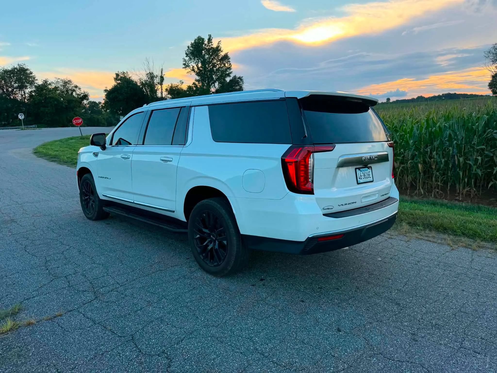 Used 2021 GMC Yukon XL Denali AWD/4WD image 5