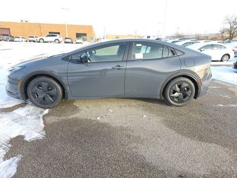 New 2026 Toyota Prius LE FWD image 4