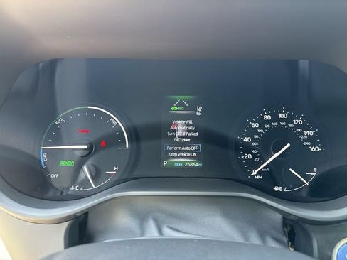 Used 2024 Toyota Sienna XLE FWD image 19